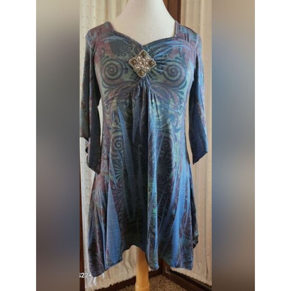 D5 One World Boho Sweathesrt Neck Bell Sleeve Dress in Jewel Tones w borrch acce